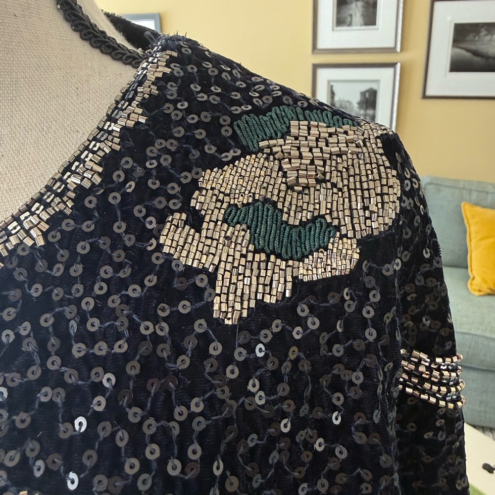 Exquisite embroidered & beaded jacket with flared sleeves. Worn once. Size XL - Picture 3 of 11